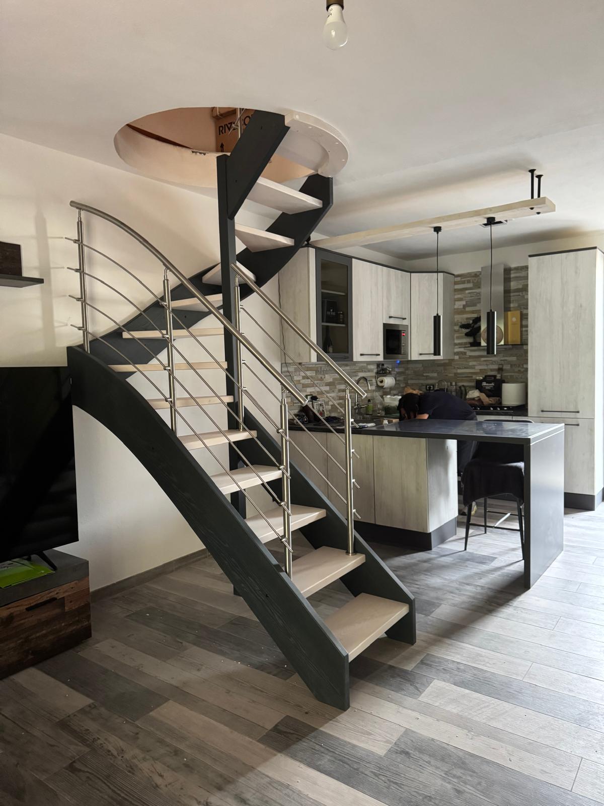 Sostituzione Di Scala A Chiocciola Tonda: Più Comodità Con Una Scala a Giorno a U: Immagine 3