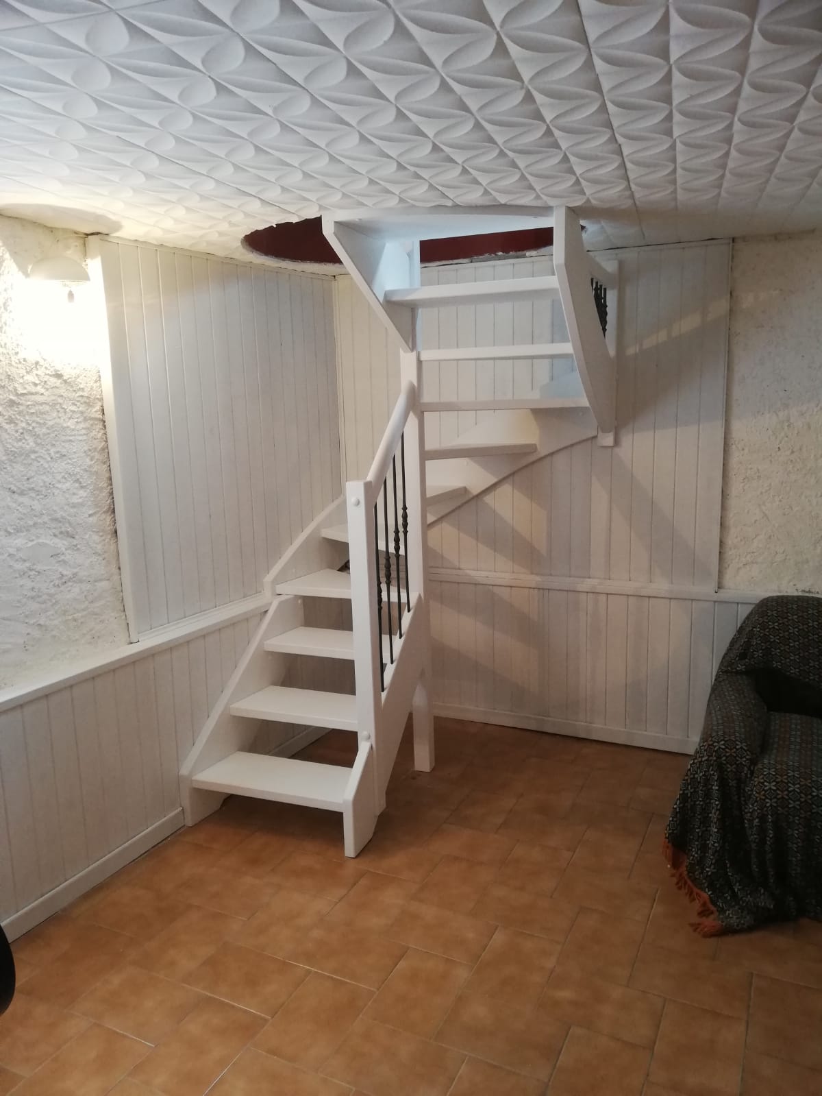 Sostituzione di Scala a Chiocciola con una Scala su Misura a Giorno: Un Progetto a Milano: Immagine Elenchi